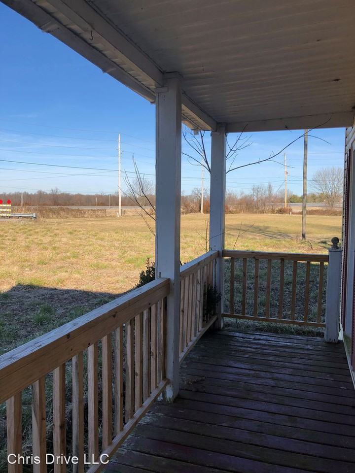 8540 Paul Hayden Ln - Photo 3 of 13