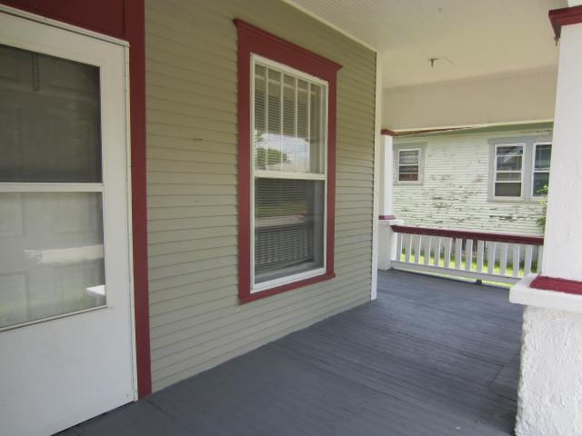 931 E Delmar St - Photo 3 of 17