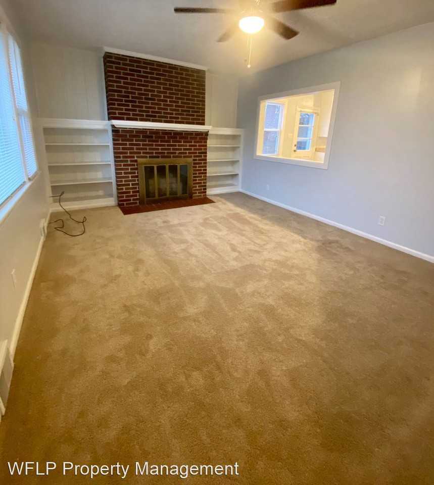 2121 Edinboro Ave - Photo 2 of 22