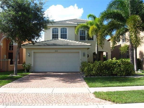 8812 Sandy Crest Ln - Photo 3 of 6