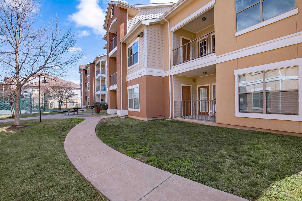 Cypress Creek Apartment Homes at River Bend Apartments 120 River Bend