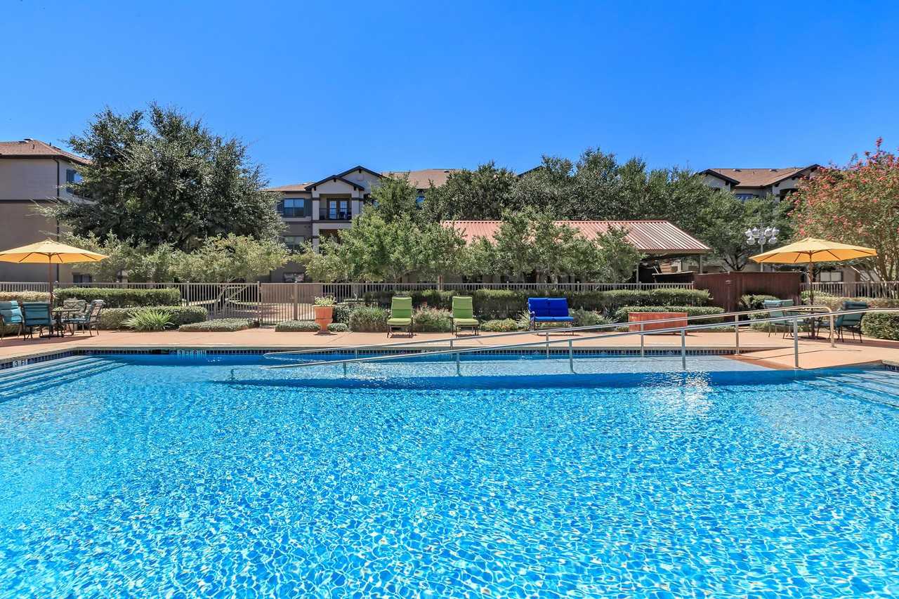 Mariposa Apartment Homes at Hunter Road - Photo 2 of 50