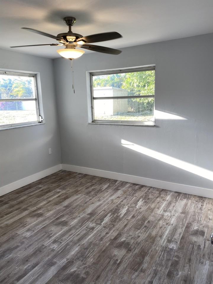 663 100th Ave N #1 - Photo 6 of 10