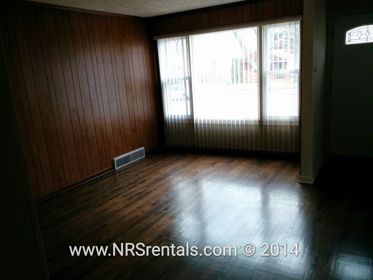 12505 Ada St - Photo 3 of 13