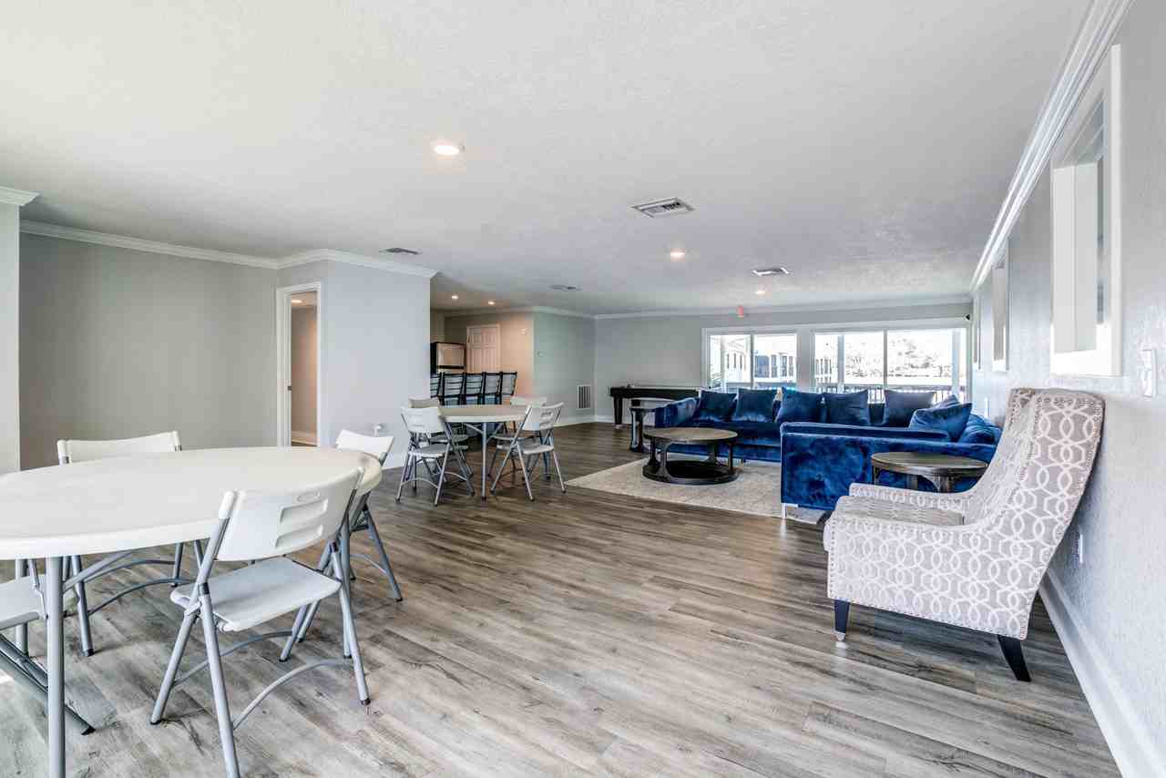 The Commons - Photo 4 of 50