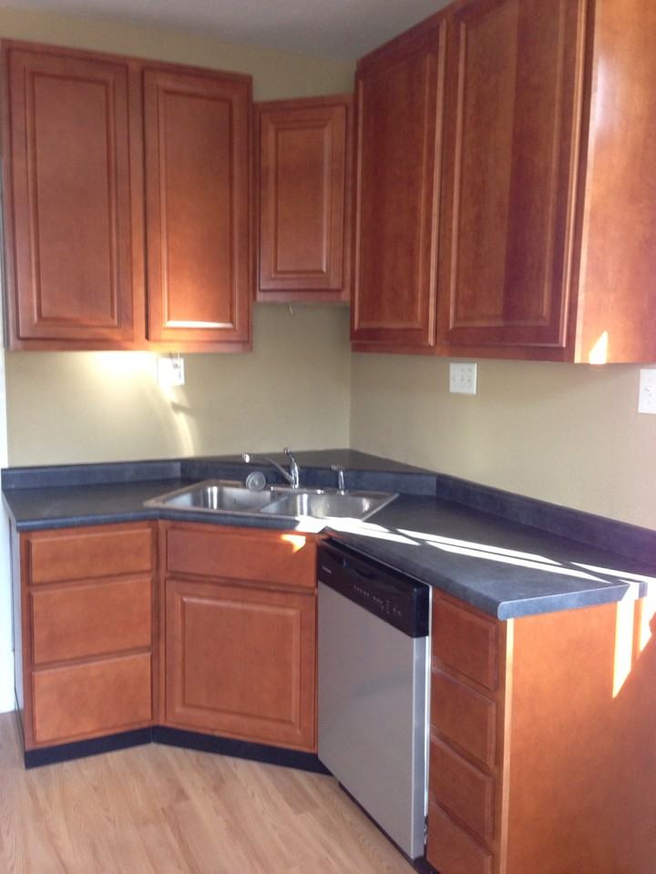 320 Hartman Ave - Photo 2 of 12