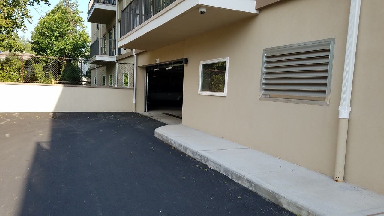 1235 Forest Hill Rd #2A - Photo 2 of 13