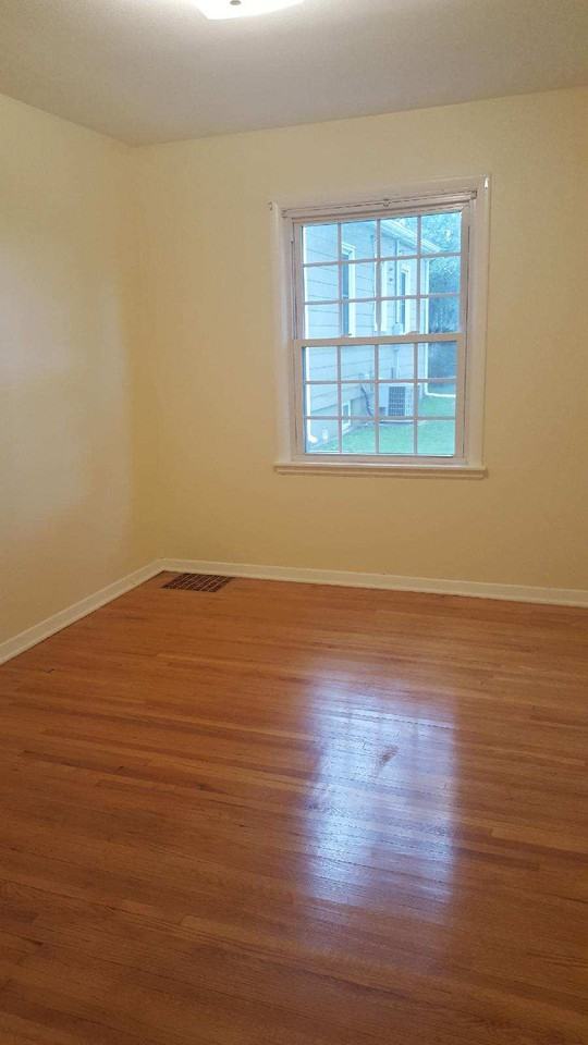 3389 Library Ln #3389 - Photo 3 of 7