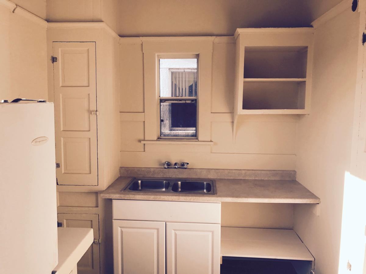 3073 W Pico Blvd - Photo 2 of 14