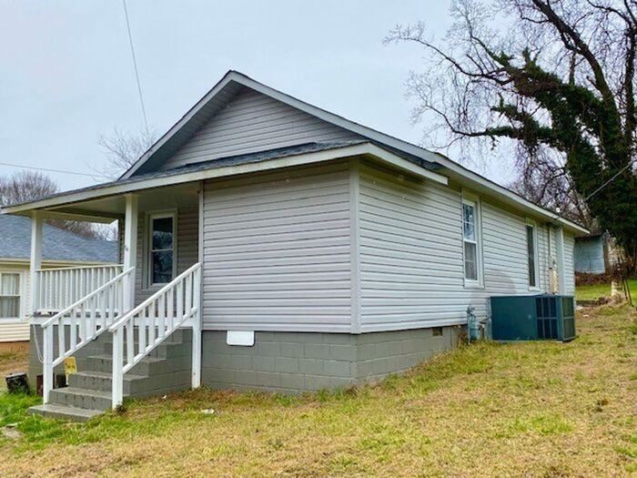 815 Margate Ave - Photo 2 of 16