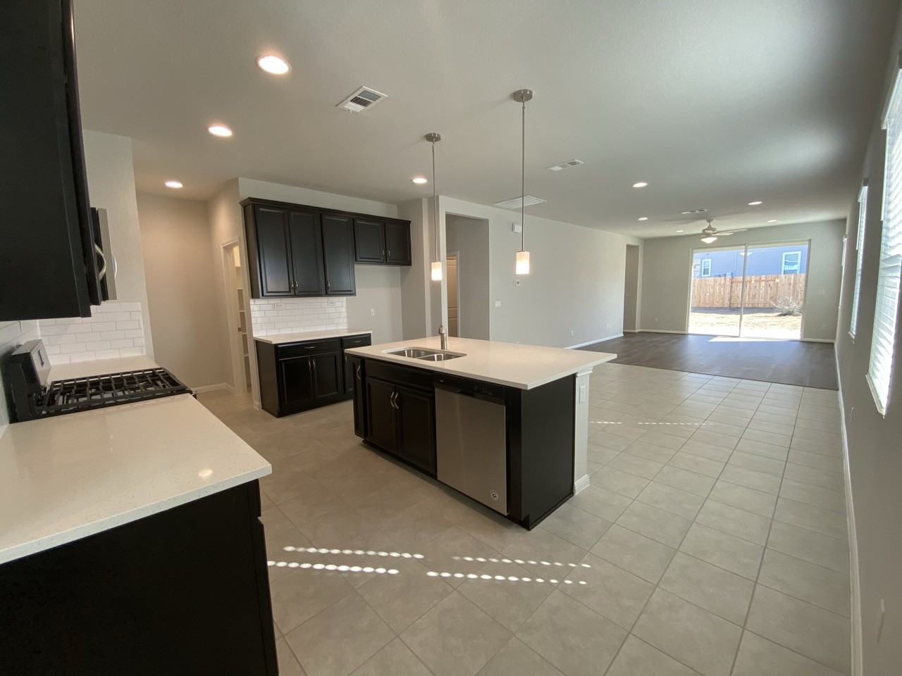 384 Gaida Loop #1 - Photo 2 of 16