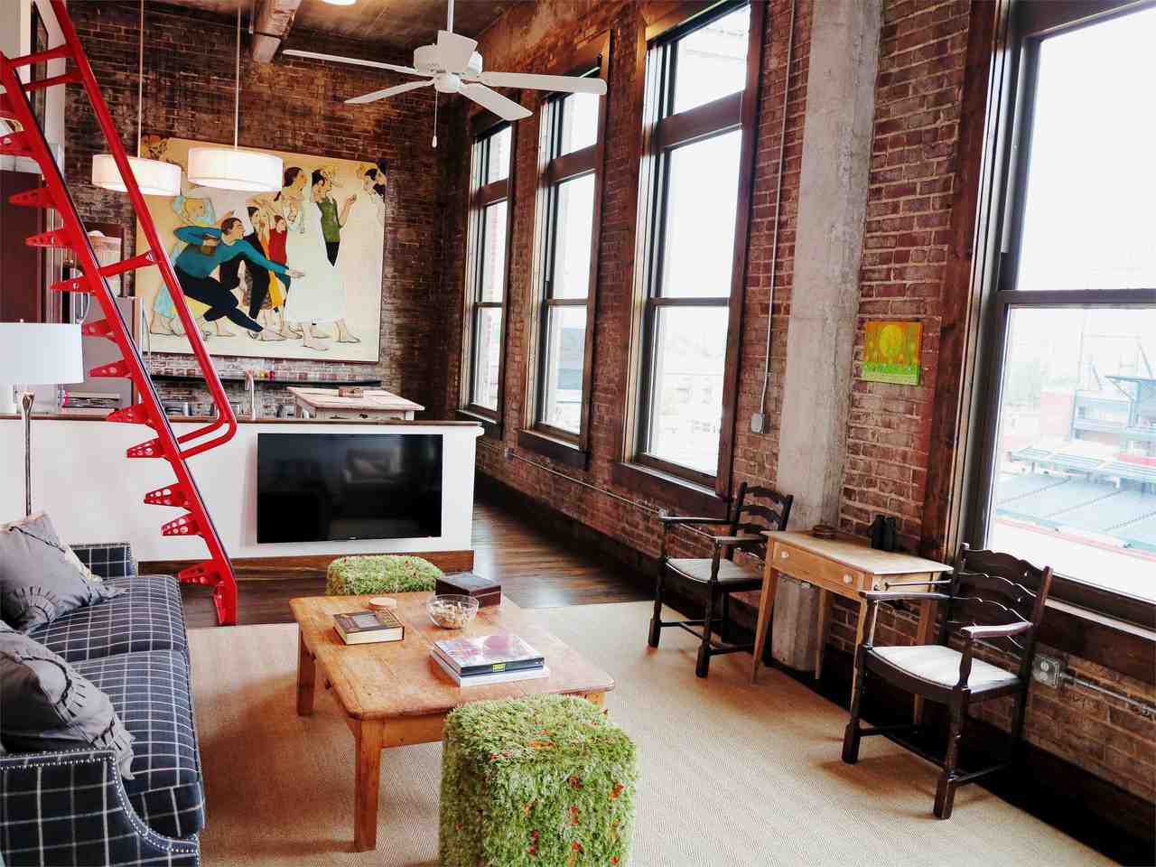 195 Madison Avenue #407 - Photo 3 of 13