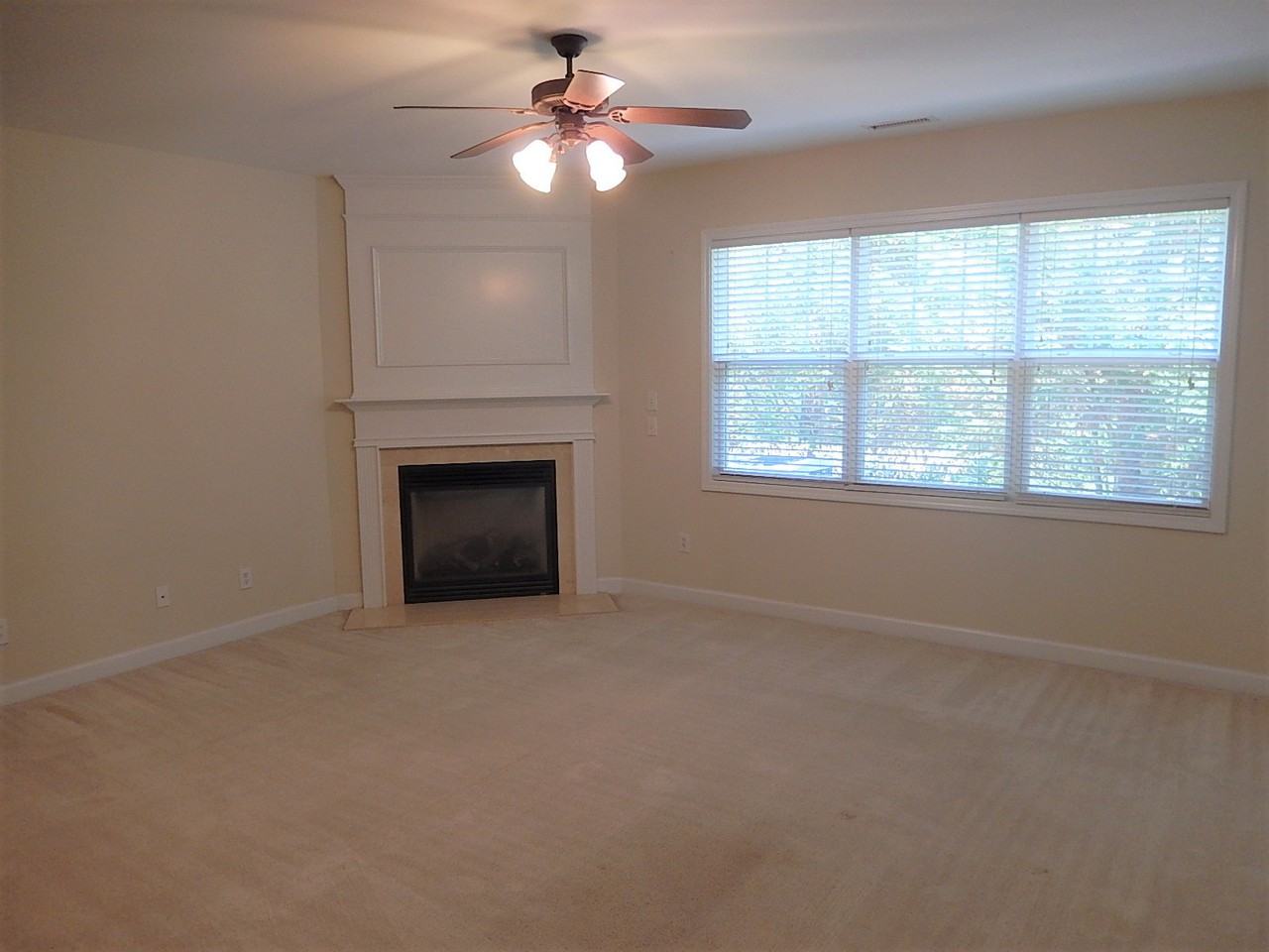 214 Plank Bridge Way #1 - Photo 6 of 27