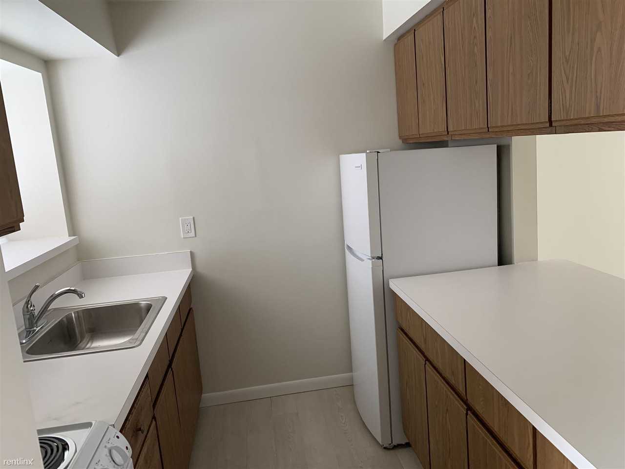 Tapiola Village Apartments 35140 W 8 Mile Rd, Farmington, MI 48335