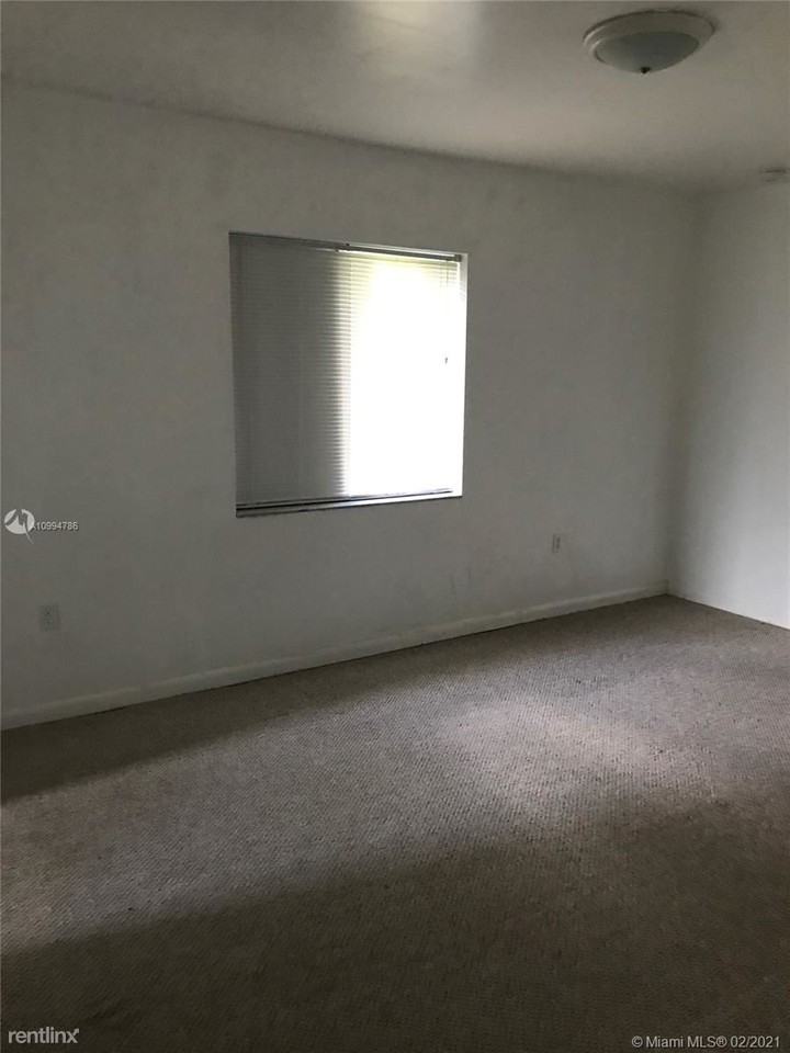 26650 Sw 138th Ct - Photo 2 of 5