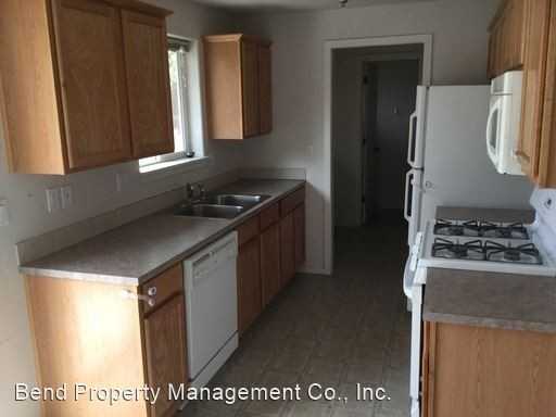 20812 Comet Lane - Photo 3 of 24