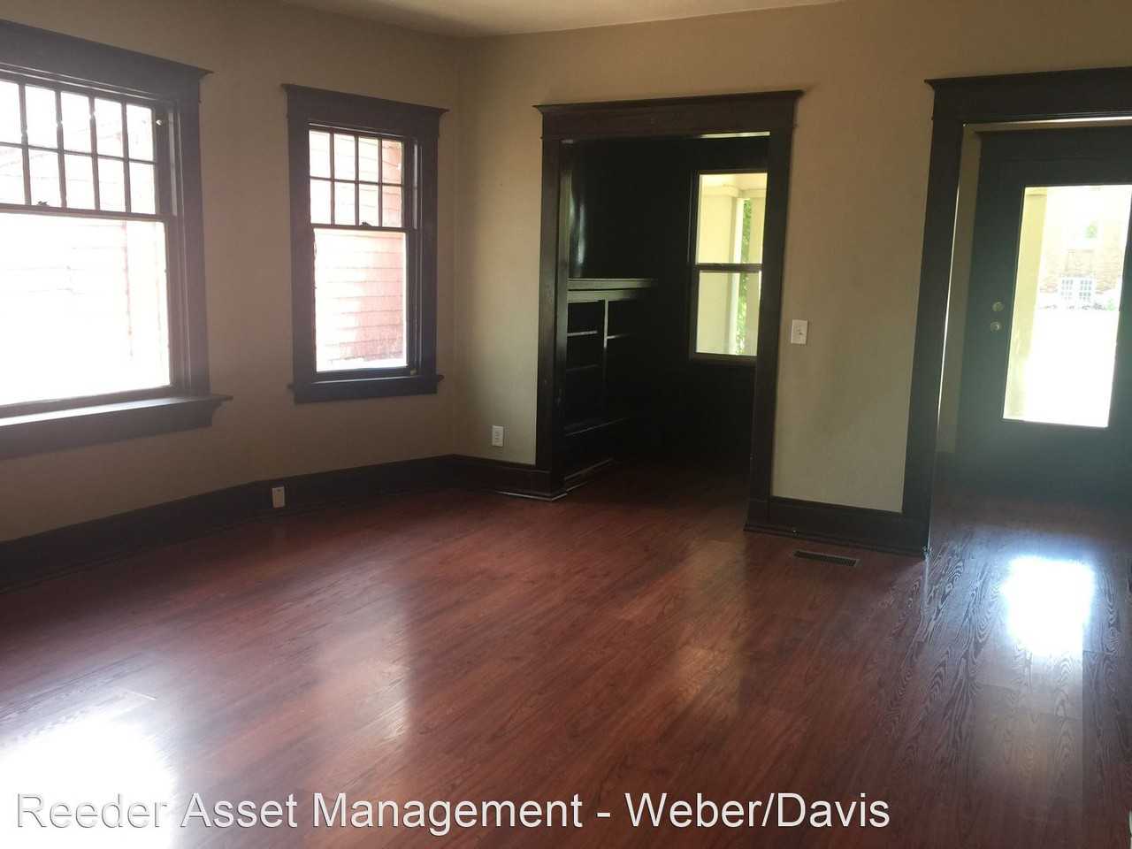 578 21st St - Photo 3 of 10