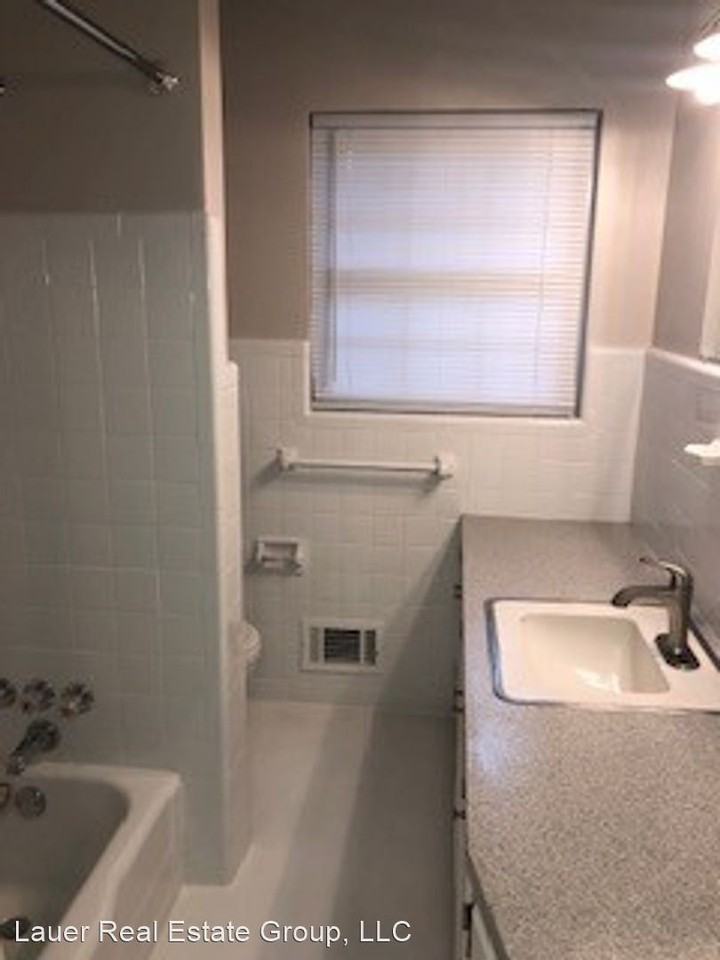 2113 Monticello Dr - Photo 3 of 12