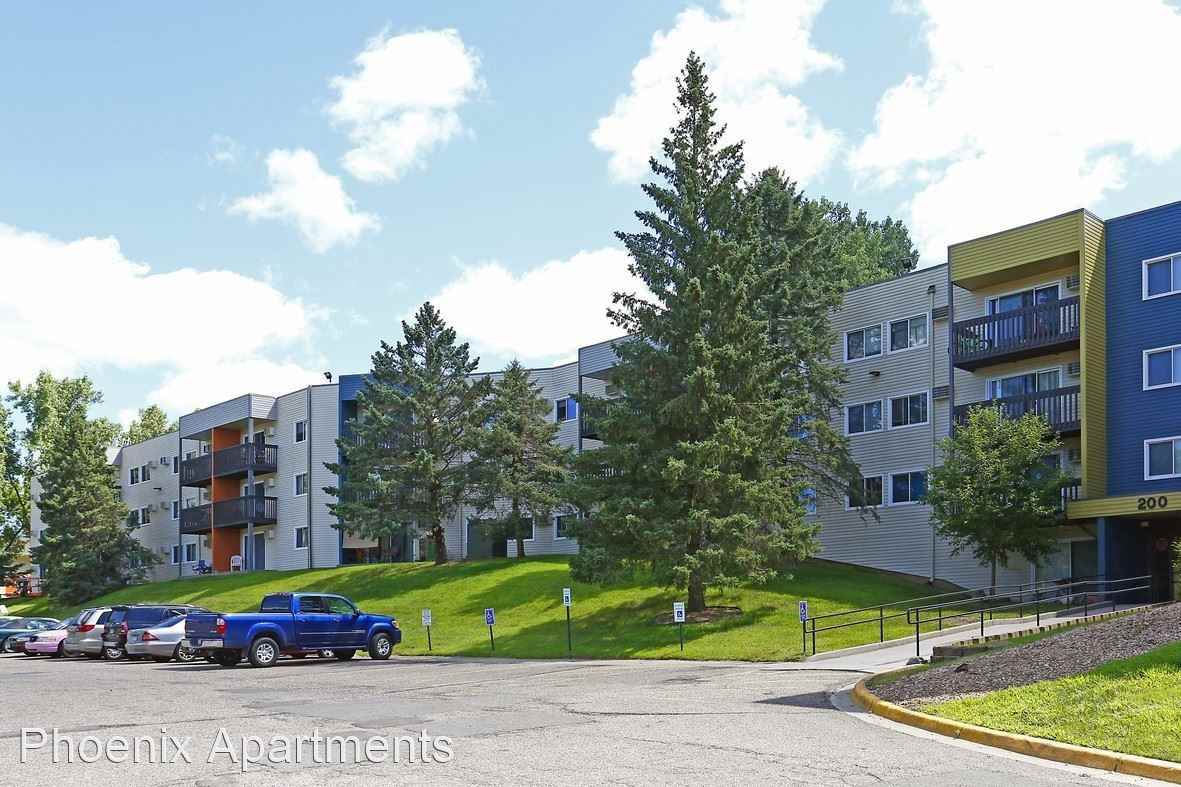 200 So Winthrop St - Photo 3 of 31