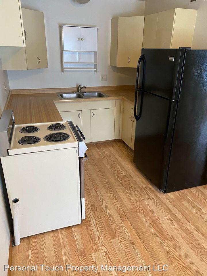 419 4th Ave E - Photo 2 of 7