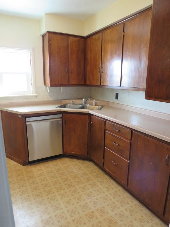 3220 Primrose St - Photo 2 of 21