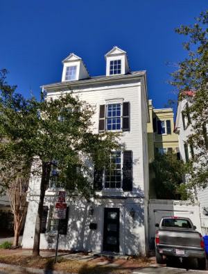 4 Marion St - Photo 3 of 17