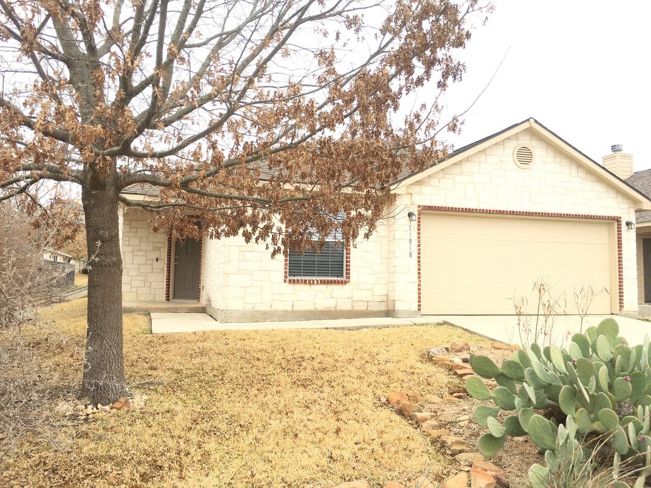 11818 Ranchwell Cv - Photo 2 of 23