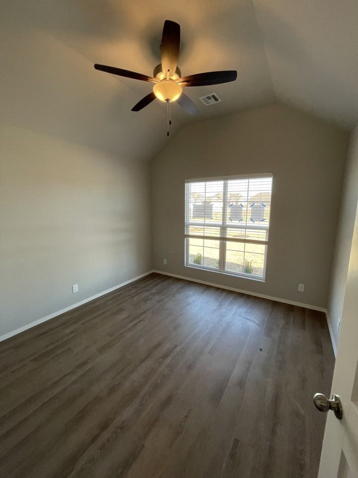 11906 N 130th East Ave - Photo 4 of 13