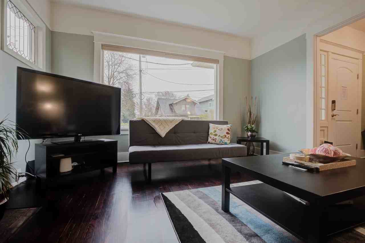 108 NE 43rd St - Photo 2 of 2