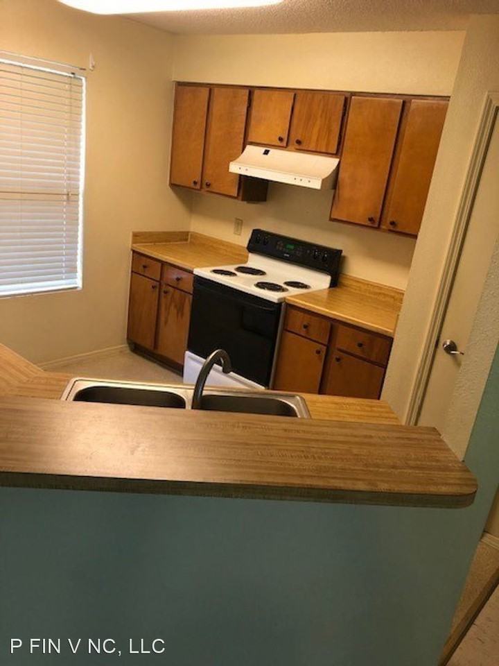 100 Aleron Ct - Photo 3 of 10