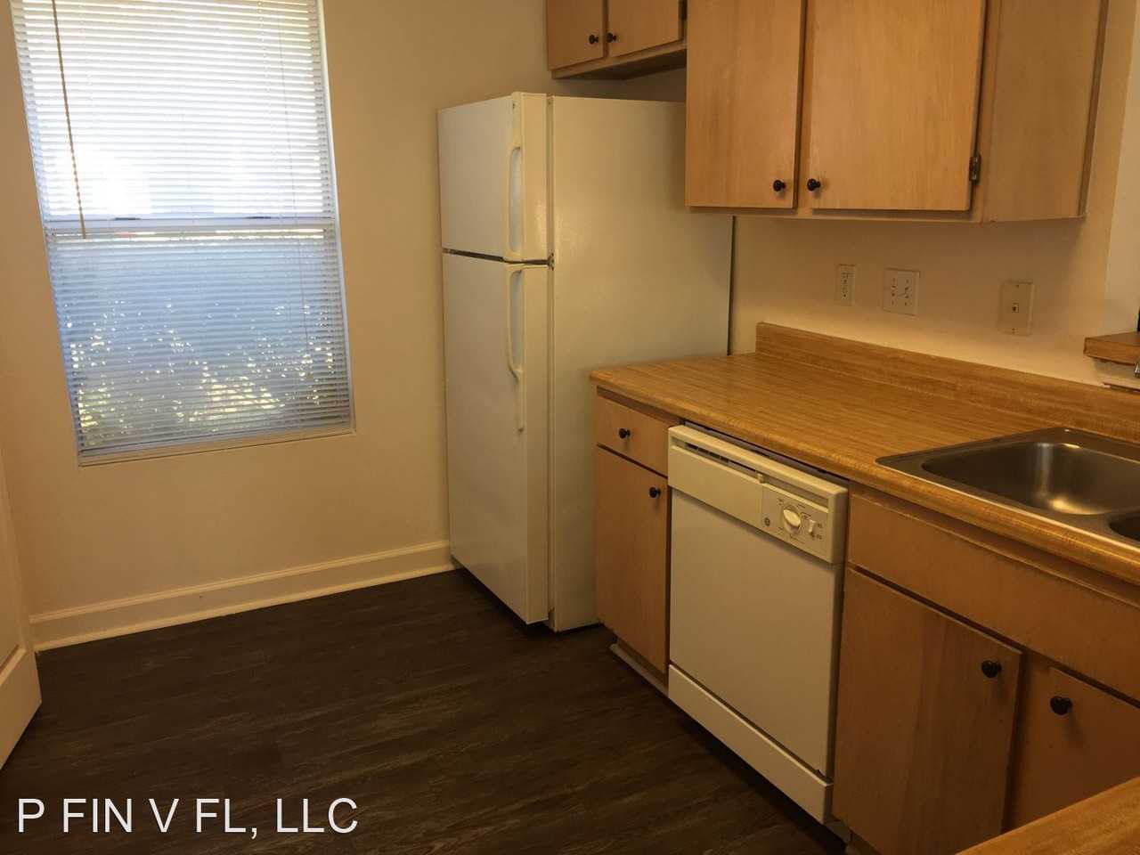 47 Marella Ct - Photo 3 of 10