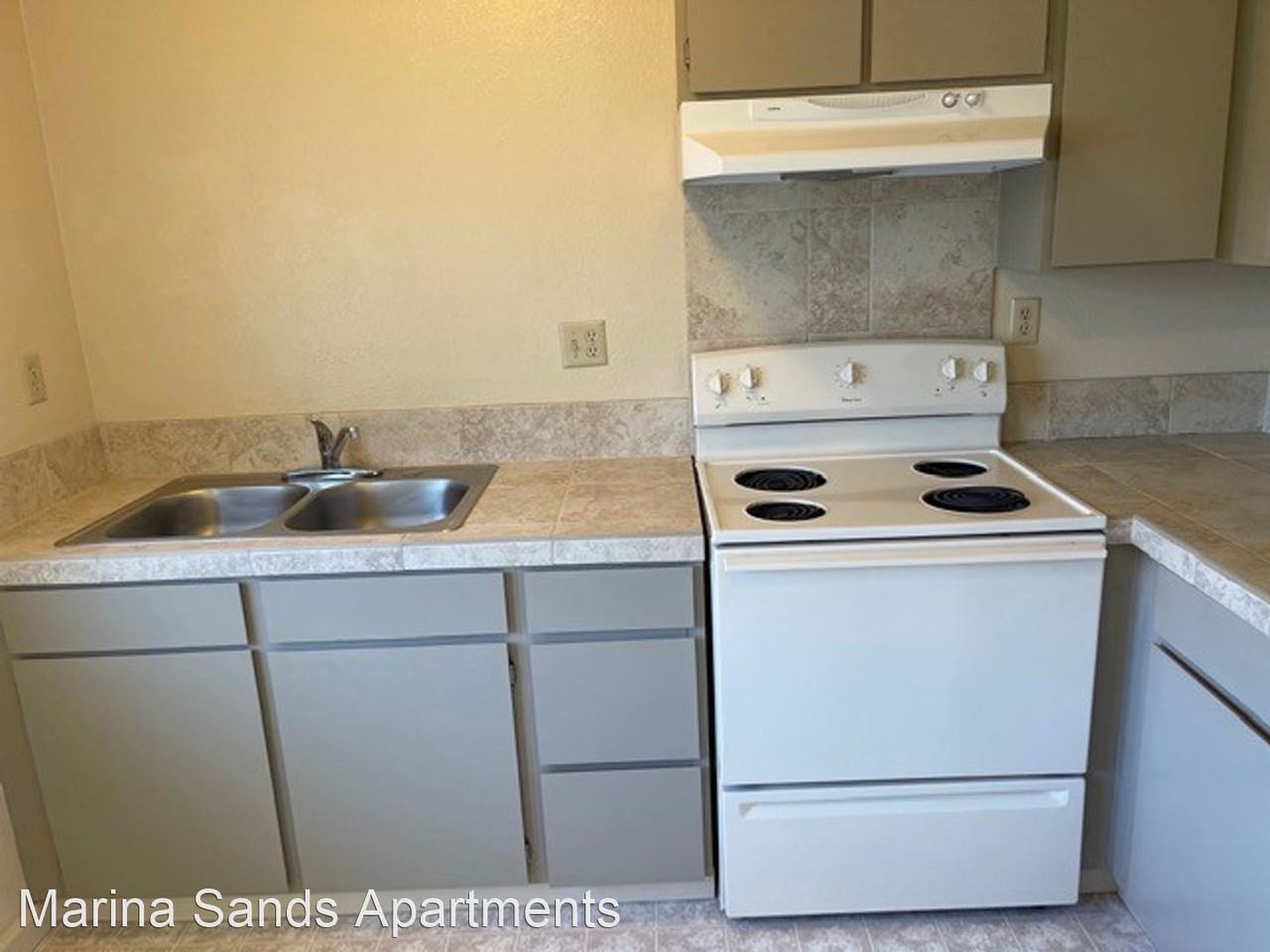 3135 Marina Drive - Photo 3 of 3