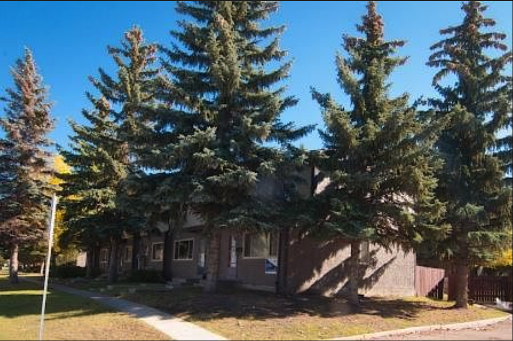 Kameyosek Townhouses - Photo 3 of 11