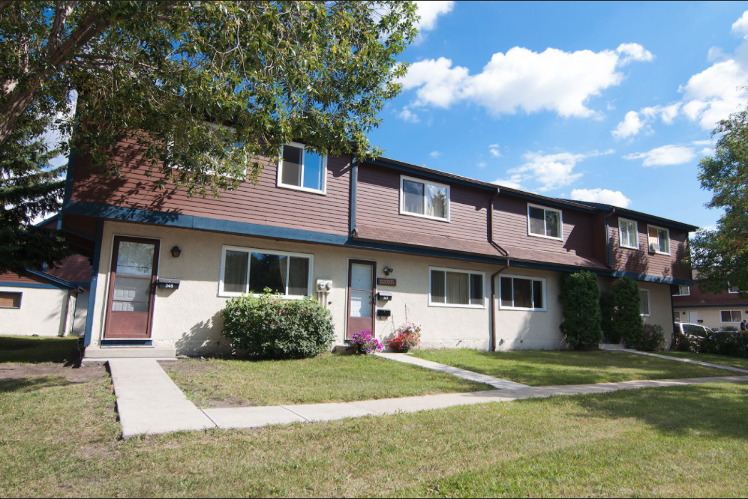 Mission  Glen Townhouses - Photo 2 of 11