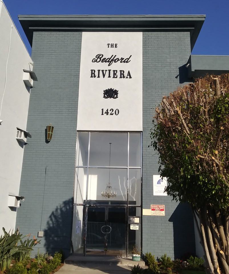 Bedford Riviera - Photo 2 of 18