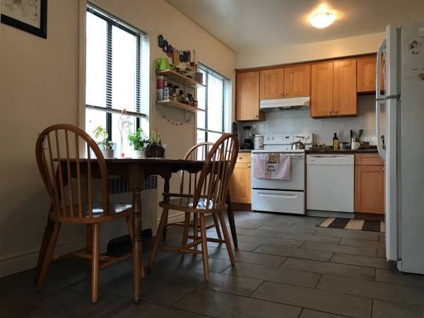 1 BEDROOM-RENOVATED-CITY HALL-VGH-UBC-WESTSIDE-MOUNT PLEASANT - Photo 3 of 10
