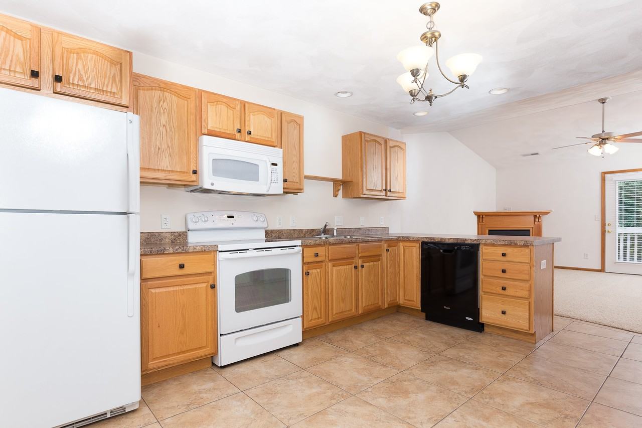 1462 Wisteria Ct #67