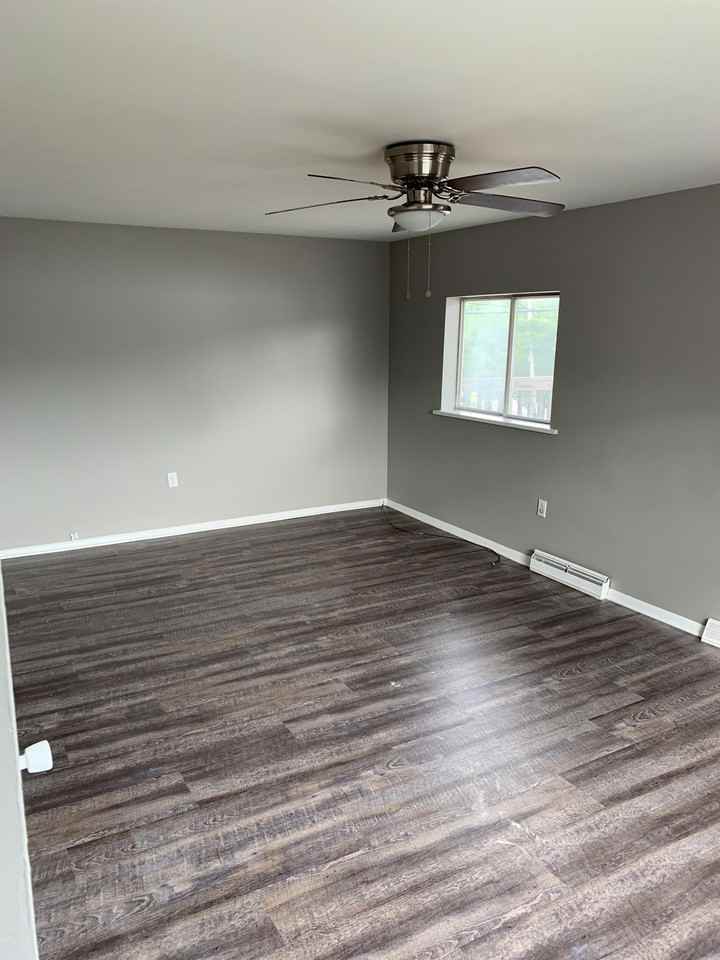 555 New Alexandria Rd #1 - Photo 7 of 14