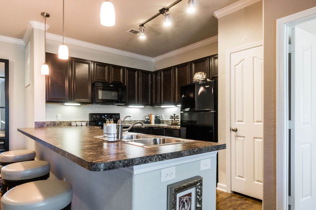 Townhome W & Attached Garage - Photo 2 of 10