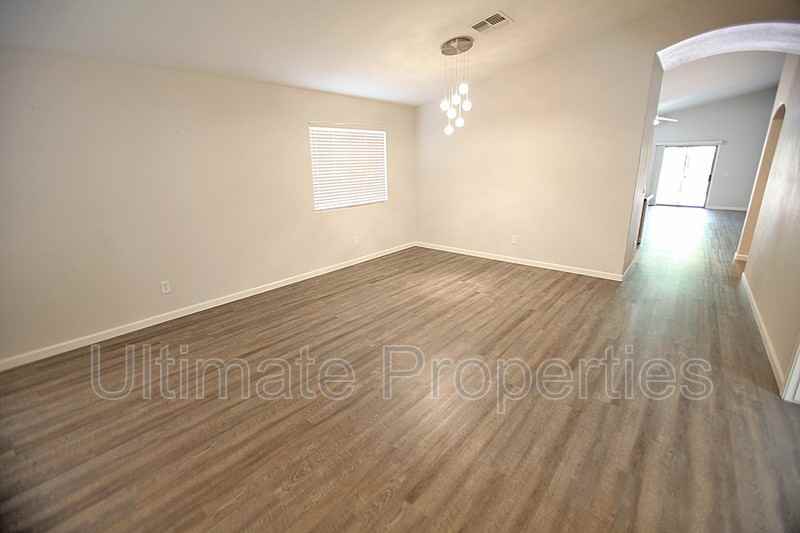 11836 W Camino Vivaz - Photo 3 of 17