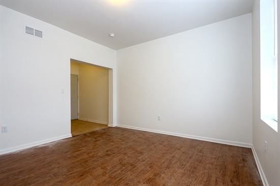 3407 Fairview Ave - Photo 3 of 7