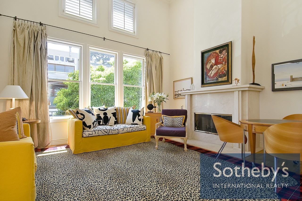 2536 Greenwich St - Photo 2 of 30