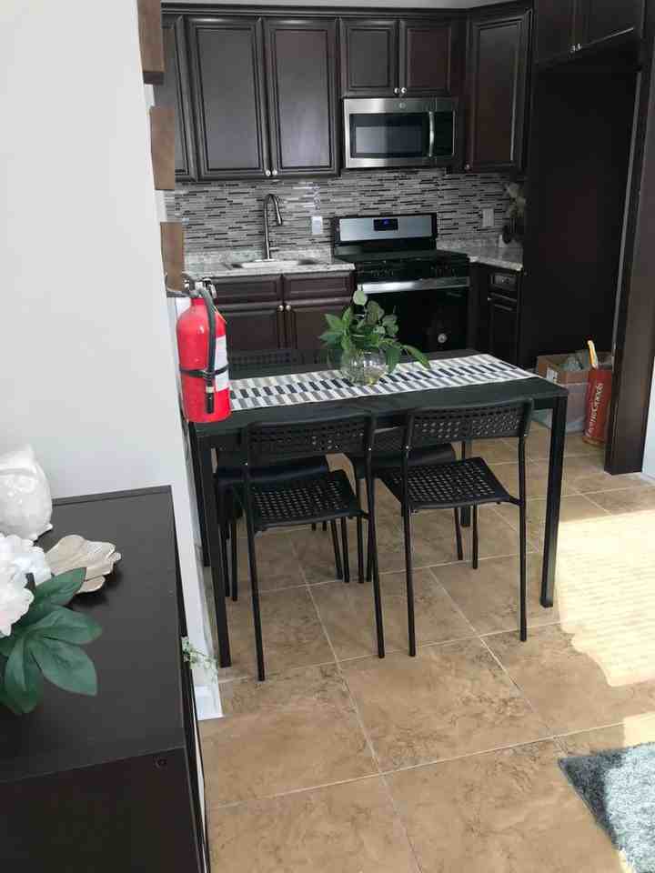 1212 Frank Street - 1 L #1LEFT - Photo 6 of 16