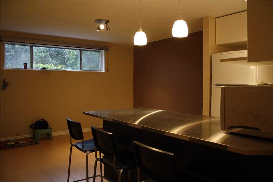 One bedroom + den near Dow's Lake/Little Italy - Photo 3 of 7