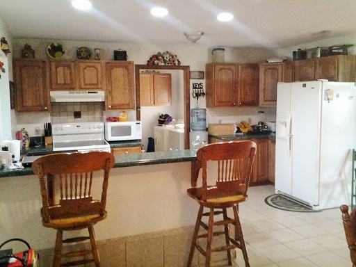 200 Melonie Dr - Photo 2 of 10