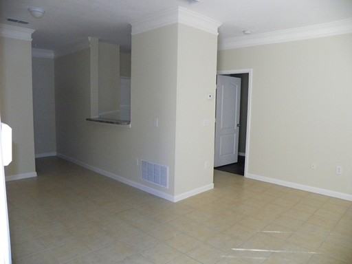 17906 Villa Creek Dr - Photo 2 of 13