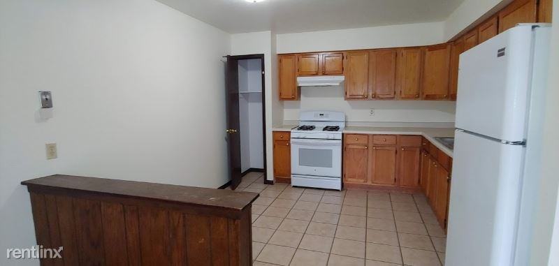 8341 8341 W Northridge Ct 7 - Photo 2 of 6