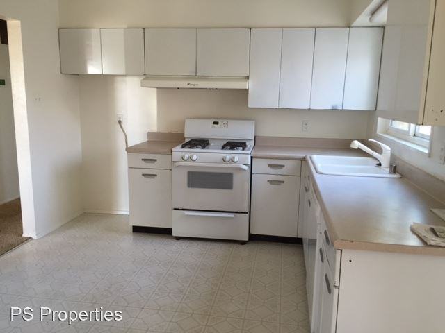 9221 Arvada Ave Ne - Photo 3 of 9