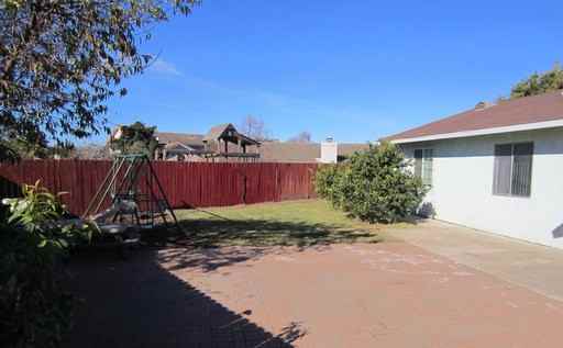 145 Nelson Dr - Photo 3 of 8