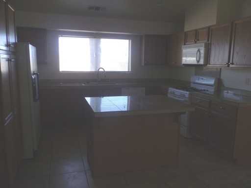 3681 Lexington Ave - Photo 2 of 11